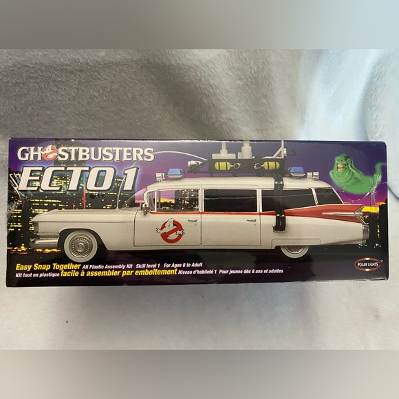 Ghostbusters ECTO 1 model car. - Picture 5 of 6